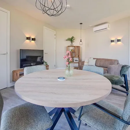 Nice Home In Afferden With Wifi Tatil Evi *
